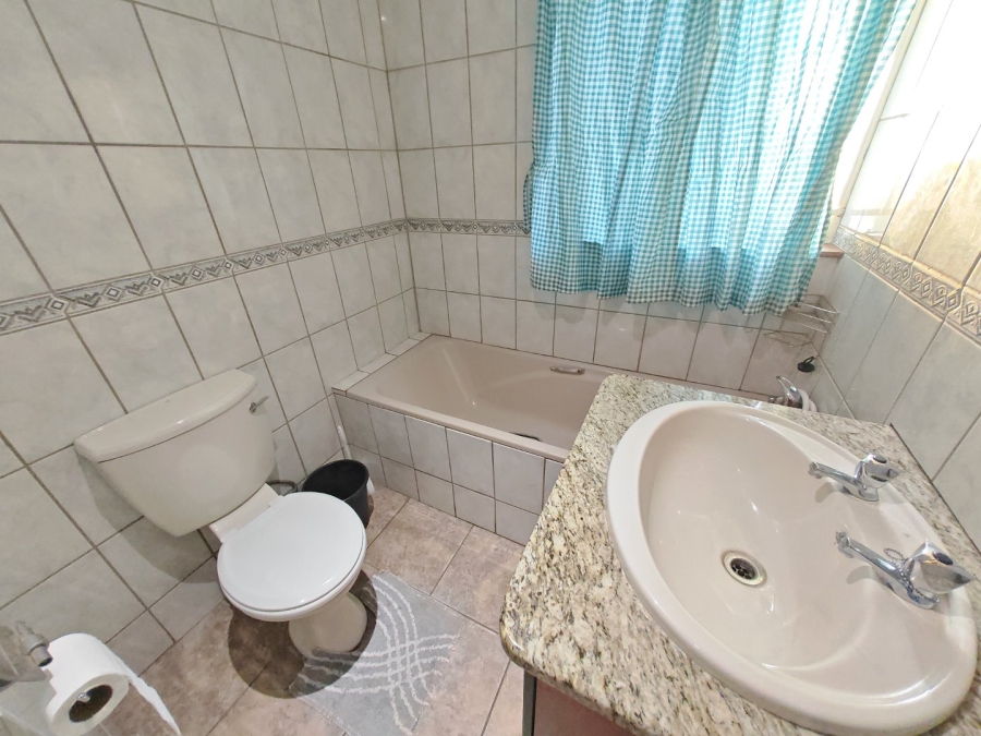 3 Bedroom Property for Sale in Uitsig Free State